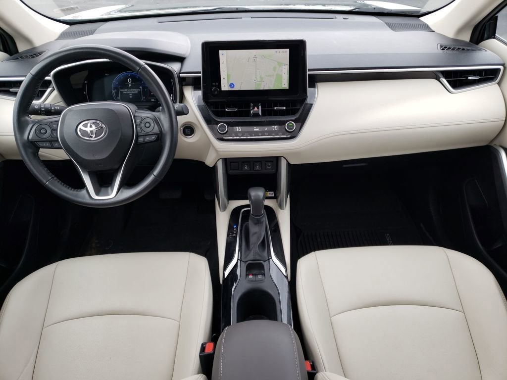 2023 Toyota Corolla Cross XLE