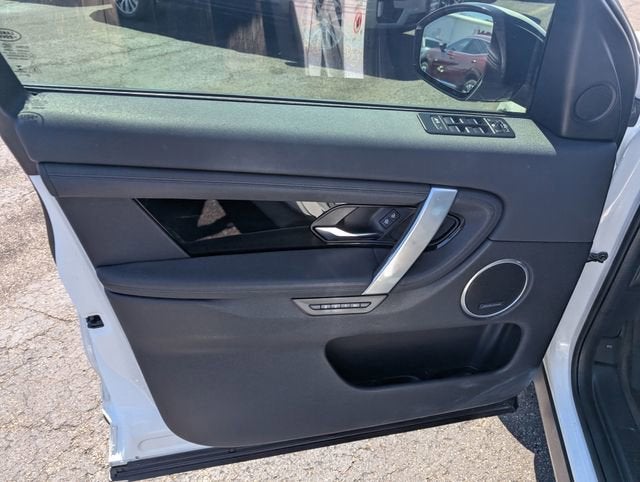 2023 Land Rover Discovery Sport SE