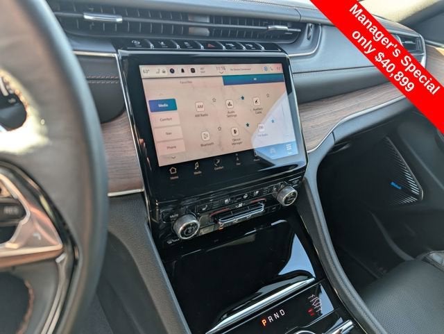 2022 Jeep Grand Cherokee Summit